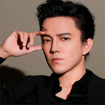 Димаш Кудайберген Димаш Кудайберген