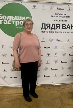 �����