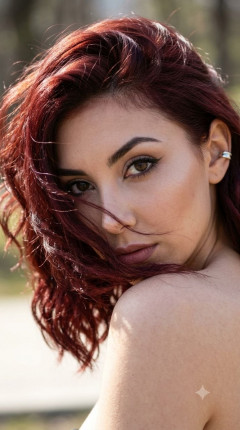 Diona_Red