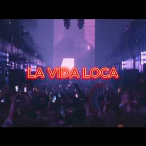  Robert Cristian & Afrodisiak - La Vida Loca