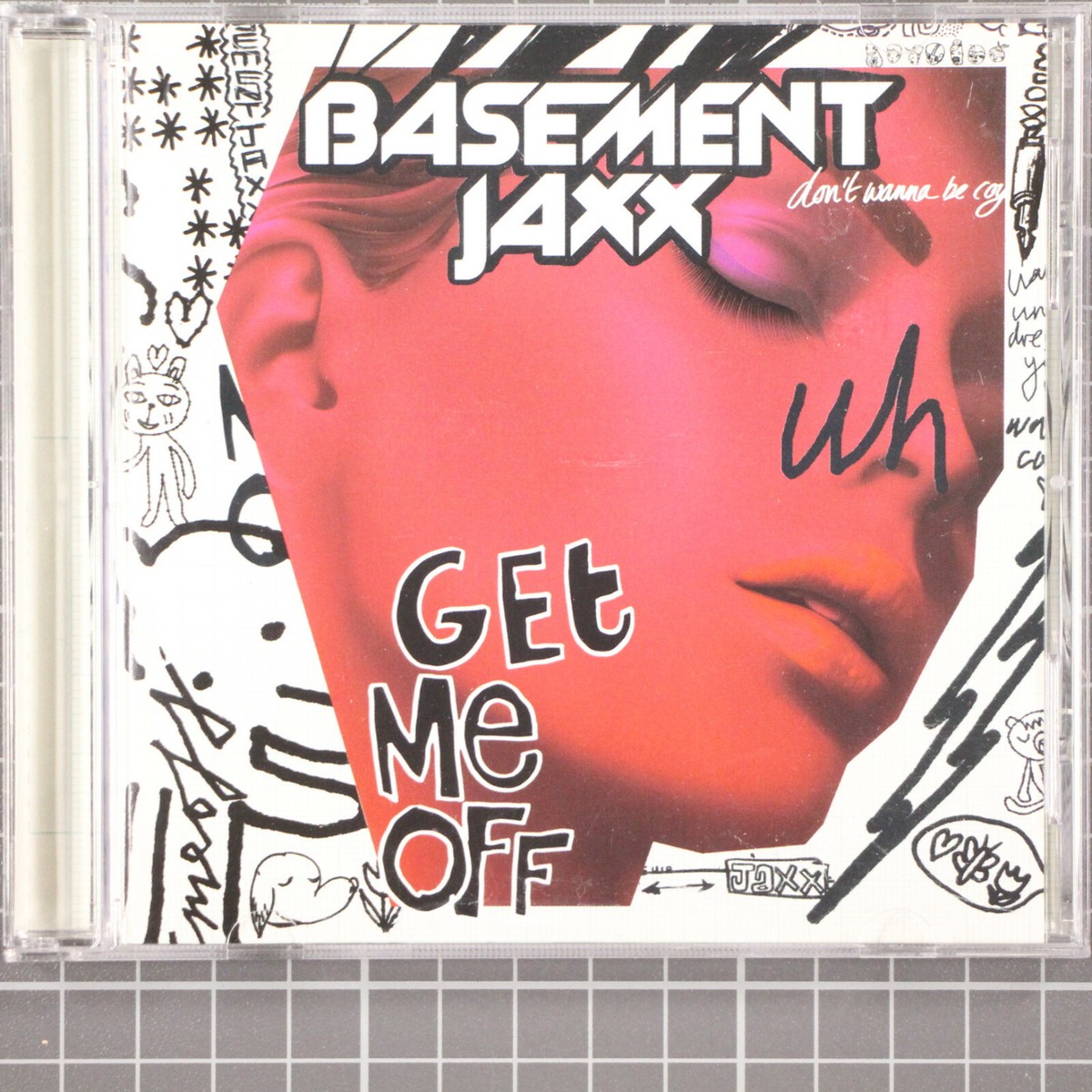  Basement Jaxx - Lights Go Down