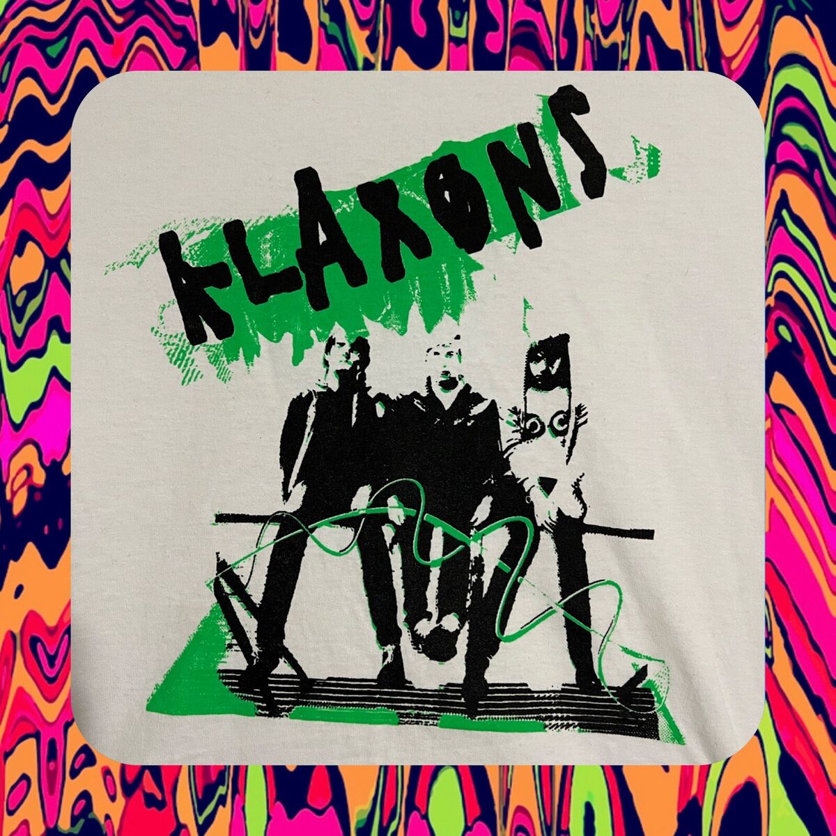  Klaxons - The Bouncer