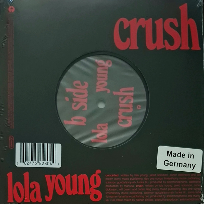  Lola Young - Crush