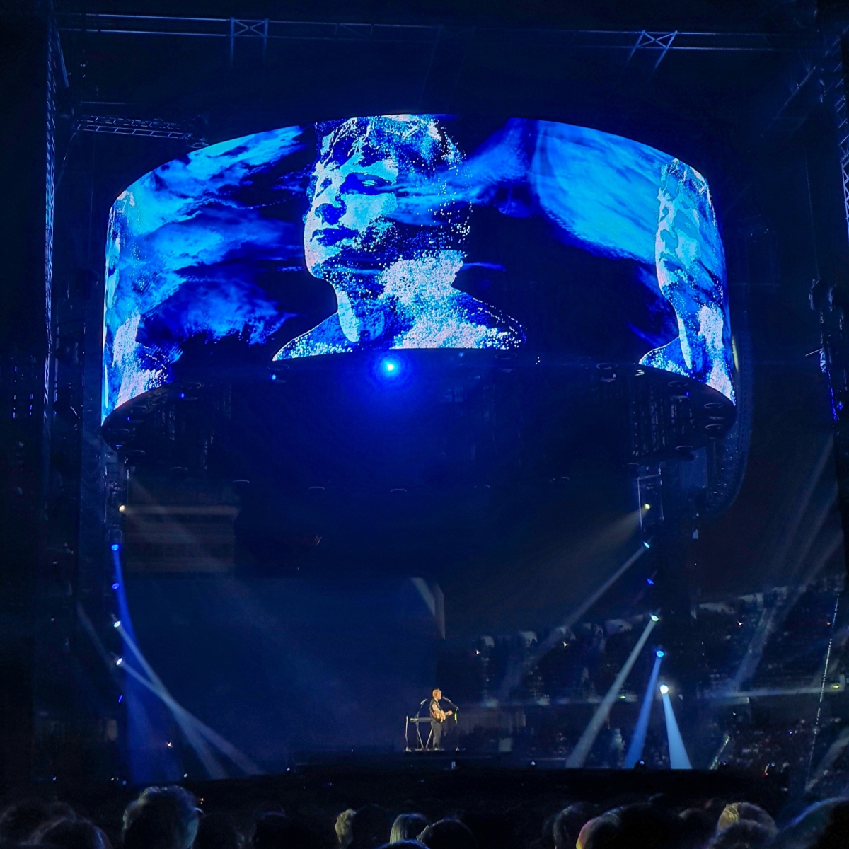  Ed Sheeran - Afire Love