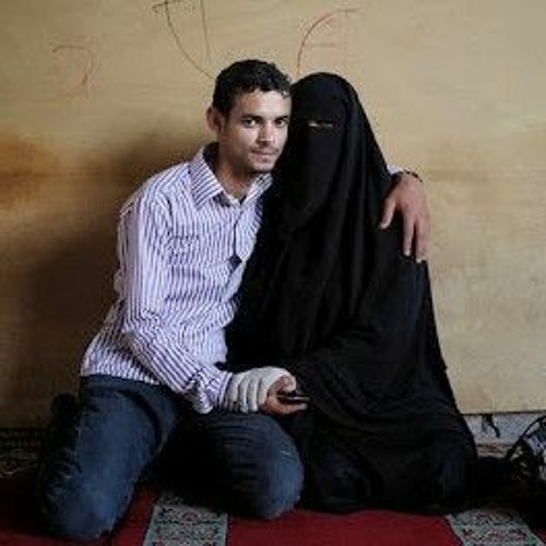  Crystal Castles - Deicide