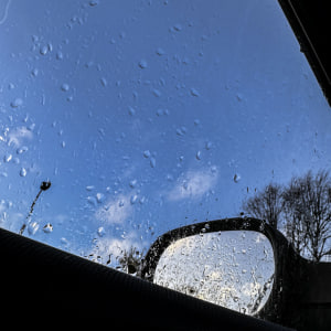  Fred again.. & Angie McMahon - light dark light