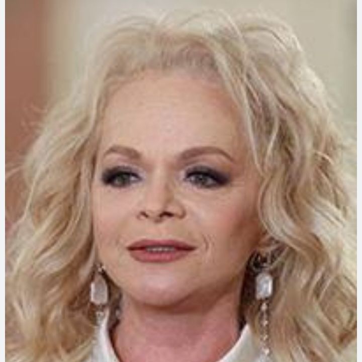  Лариса Долина - Льдинка