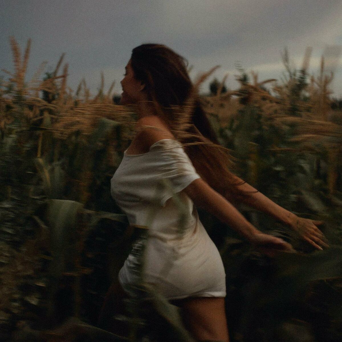 Обкладинка Madison Beer - Spinnin