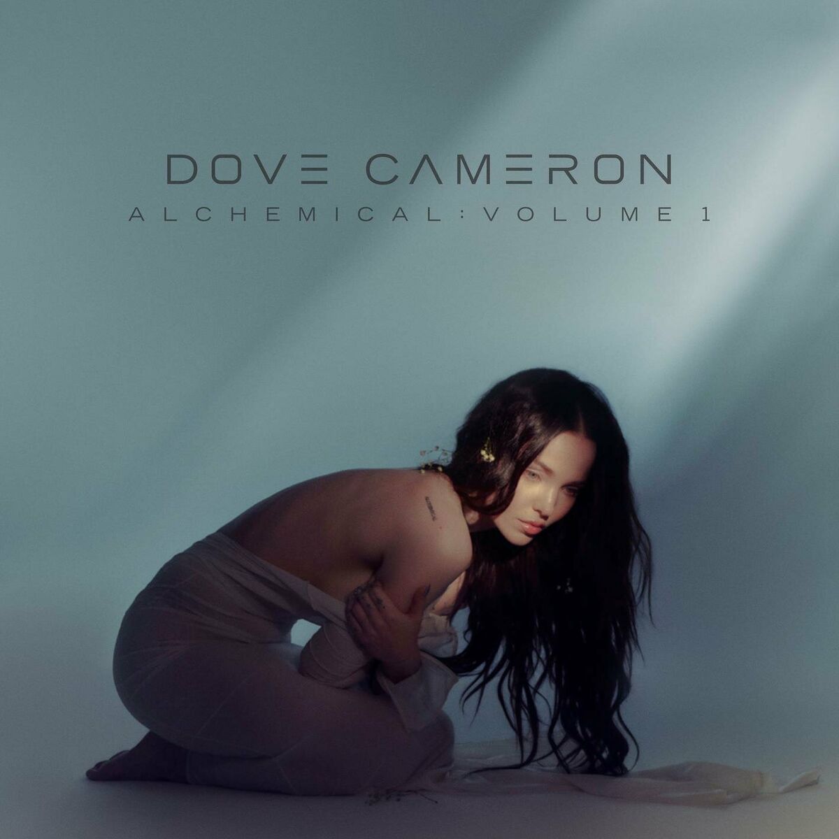Обкладинка Dove Cameron - Sand