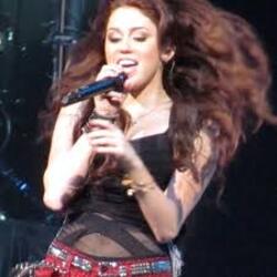  Miley Cyrus - When I Look At You