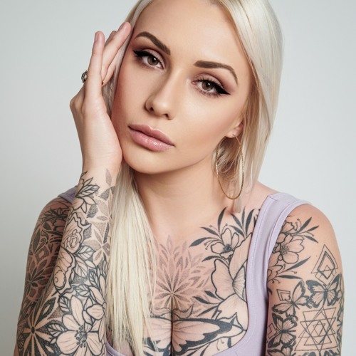  Georgie Riot - Drop It