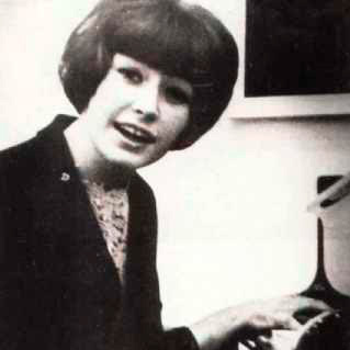  Алла Пугачёва - Робот