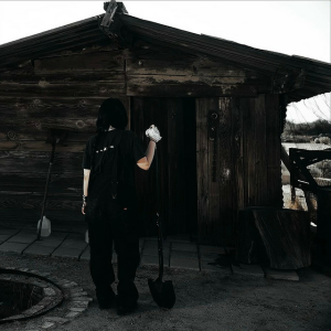  Ally Nicholas - Right