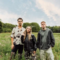 Andromedik & A Little Sound & Basstripper - Sunlight