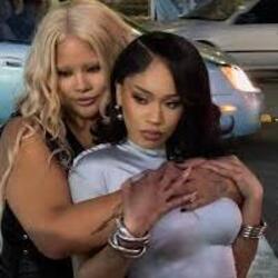  Shygirl & MUN SING feat. Saweetie - Waiting in the Car