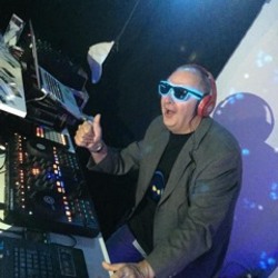  DJ Ande - Close Encounter