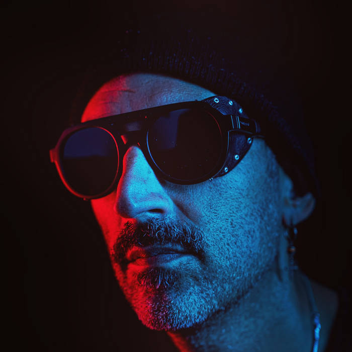  David Moleon vs. Bizarre Inc - Playing With Saturno (Bryan Kearney Smash-Up)