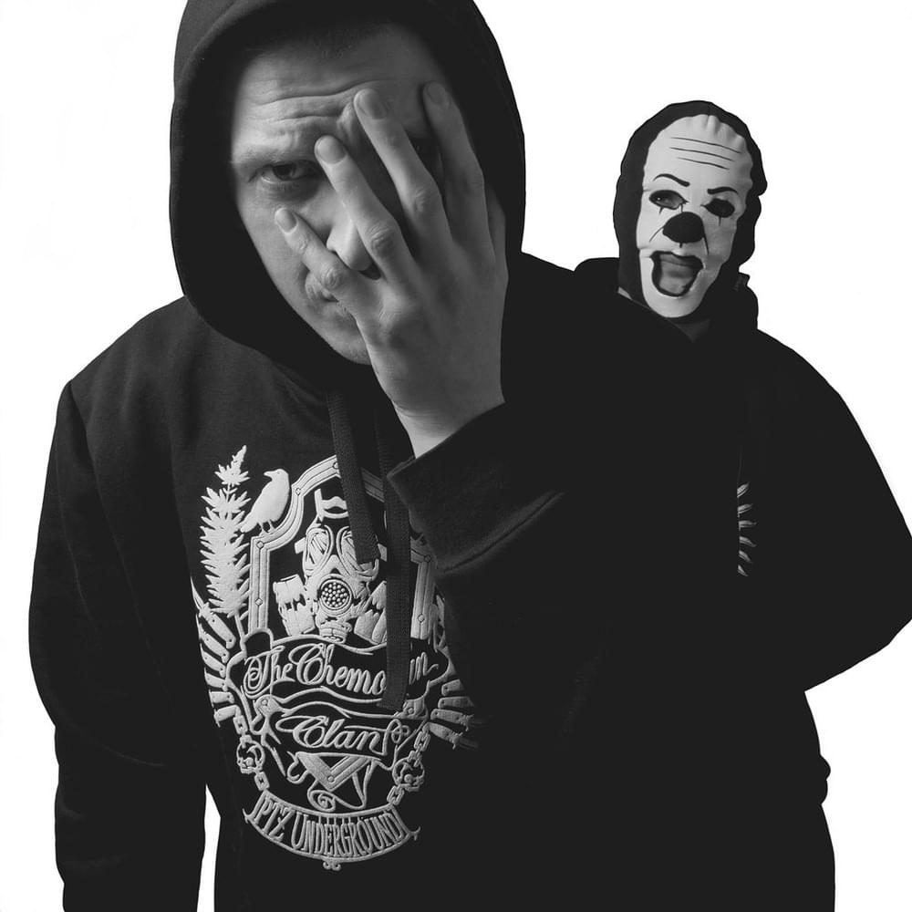  The Chemodan - Старый чемодан лучше