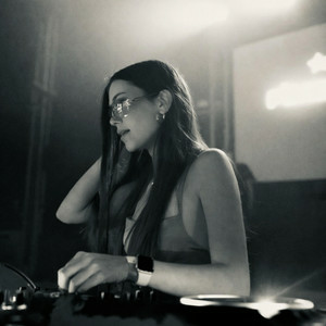  DJ RITA - Thong song x Poker Face