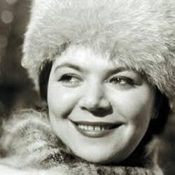  Майя Кристалинская - А снег идёт