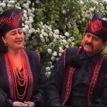  Диана и Василий Матющенко - Один мiсяць сходить