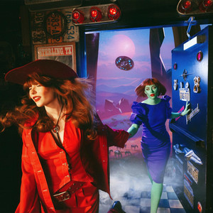  August Ponthier - Karaoke Queen