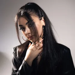 ���� ����