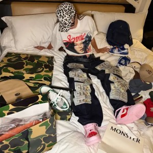  Мэйби Бэйби - Деньга