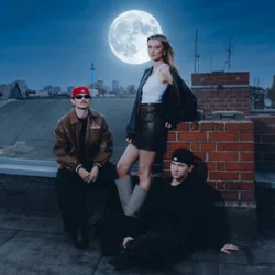 Leony & Marcus & Martinus - Moonlight Leony & Marcus & Martinus - Moonlight