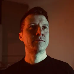 Cover TESSERACTS - Two Turntables and The Mic